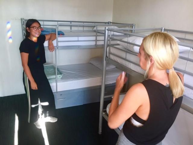 Отель Nomads St Kilda