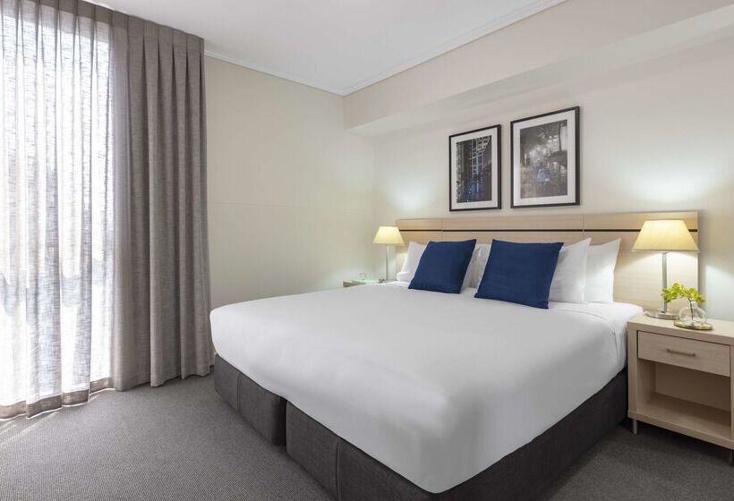 فندق Oaks Brisbane Festival Suites