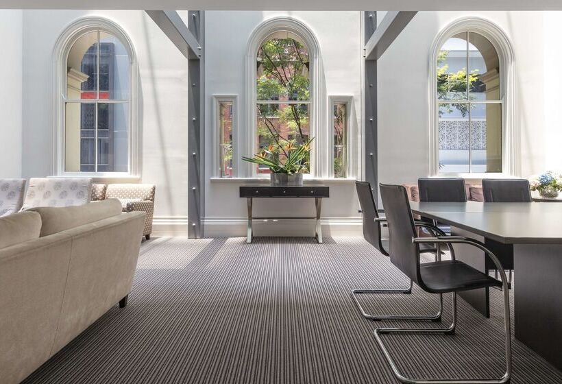 בית מלון כפרי Oaks Brisbane On Charlotte Suites