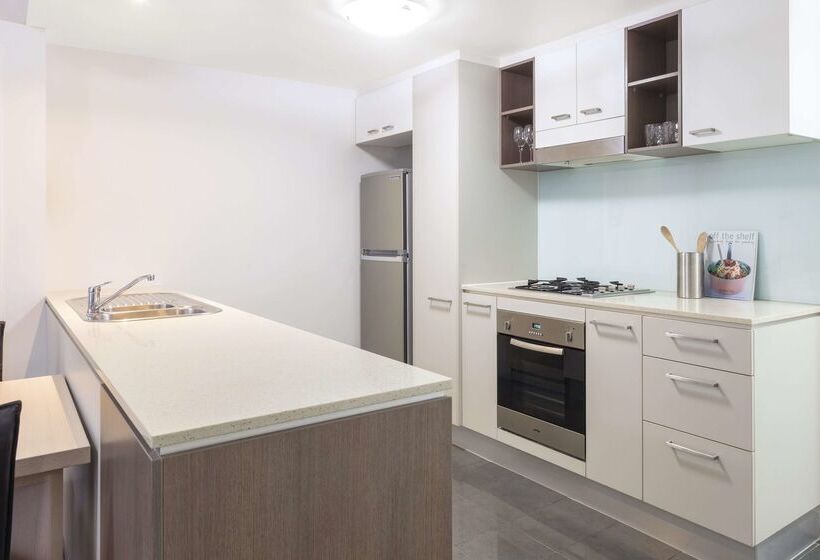 בית מלון כפרי Oaks Brisbane On Charlotte Suites