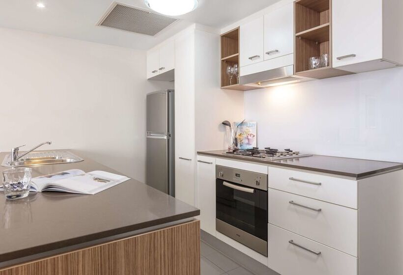 בית מלון כפרי Oaks Brisbane On Charlotte Suites