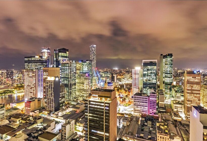 בית מלון כפרי Oaks Brisbane On Charlotte Suites