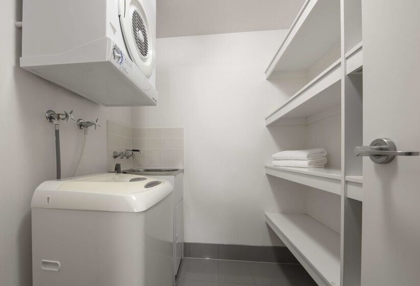 בית מלון כפרי Oaks Brisbane On Charlotte Suites