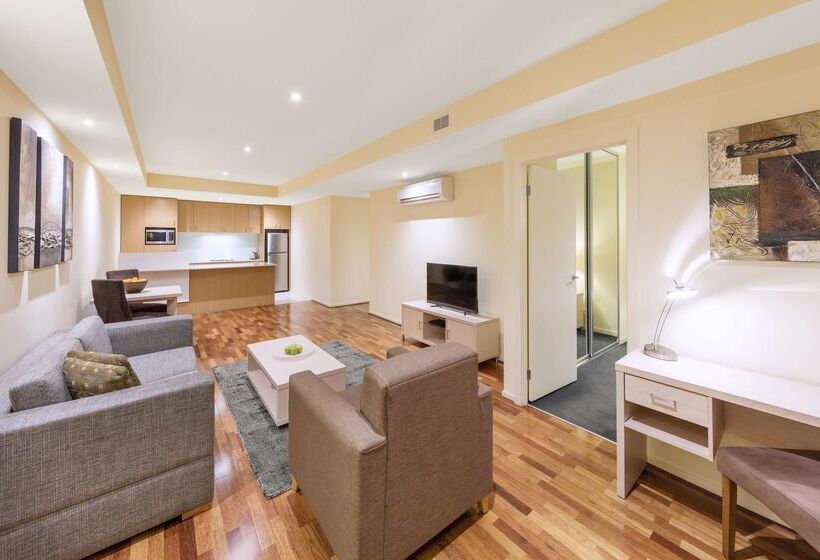 فندق Oaks Melbourne On Lonsdale Suites