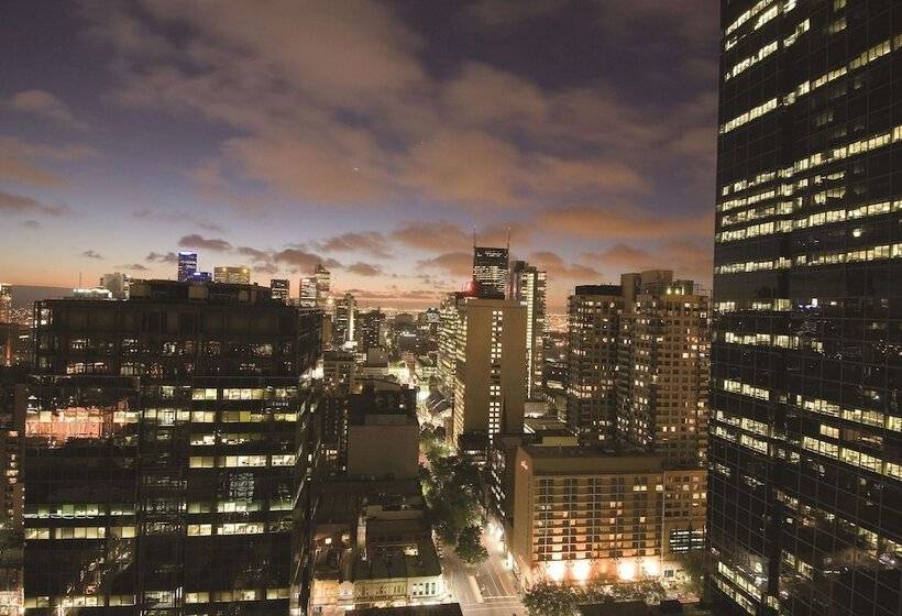 فندق Oaks Melbourne On Lonsdale Suites