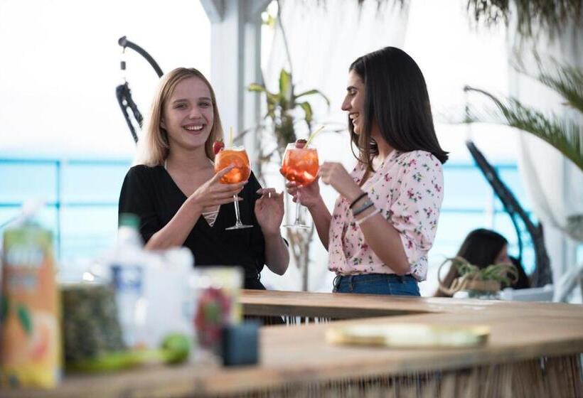 בית מלון כפרי Parthenon Rodos City