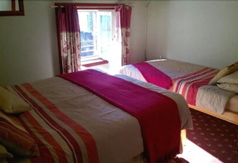 בית מלון כפרי Pillars House