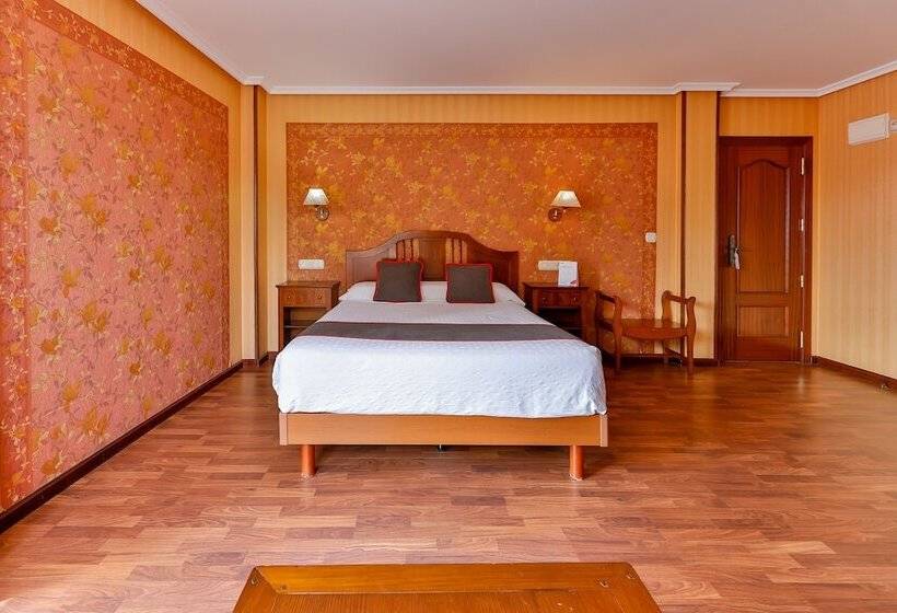 酒店 Puerto de Candas