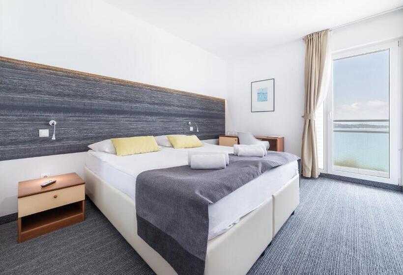 בית מלון כפרי Punta