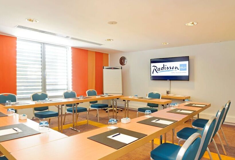Radisson Blu Hotel Toulouse Airport