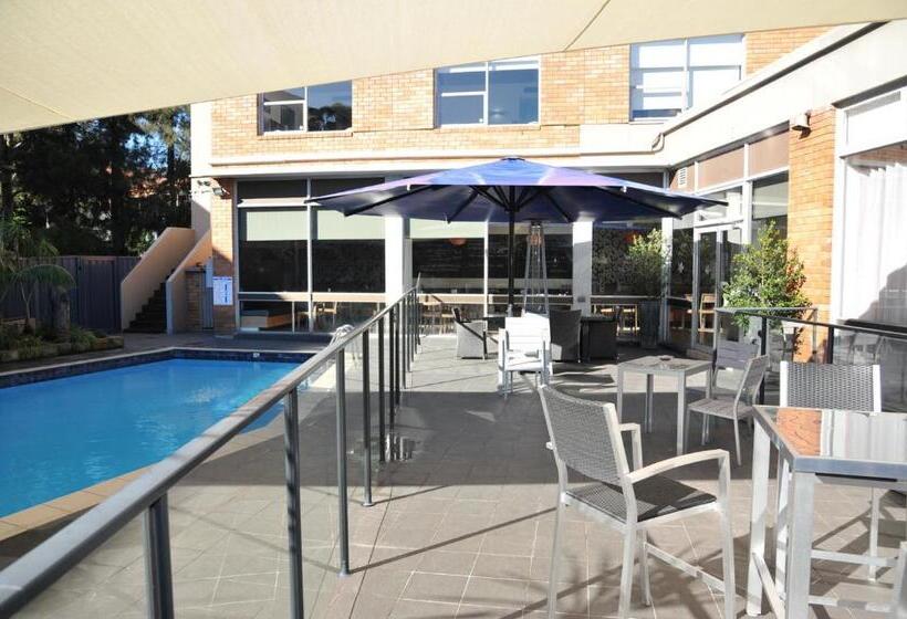 בית מלון כפרי Royal Pacific