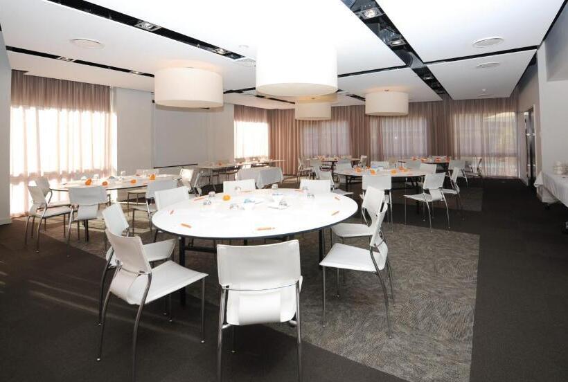 בית מלון כפרי Royal Pacific