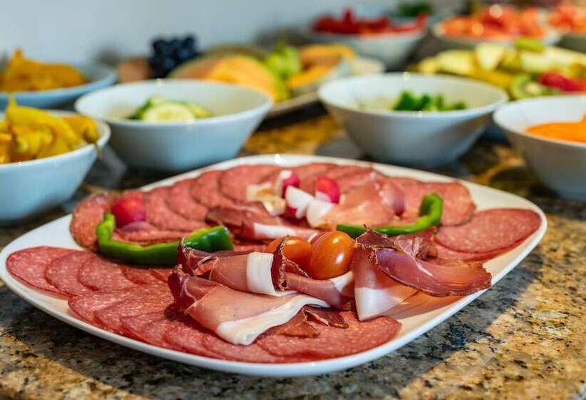 Отель Garni Seerose Lindau Insel Zentrum Bodensee