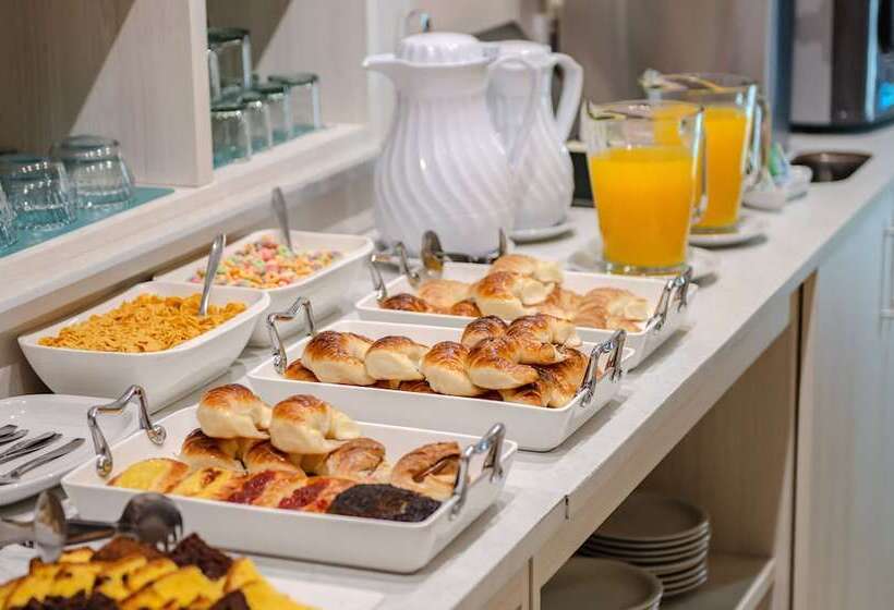 בית מלון כפרי Sennac