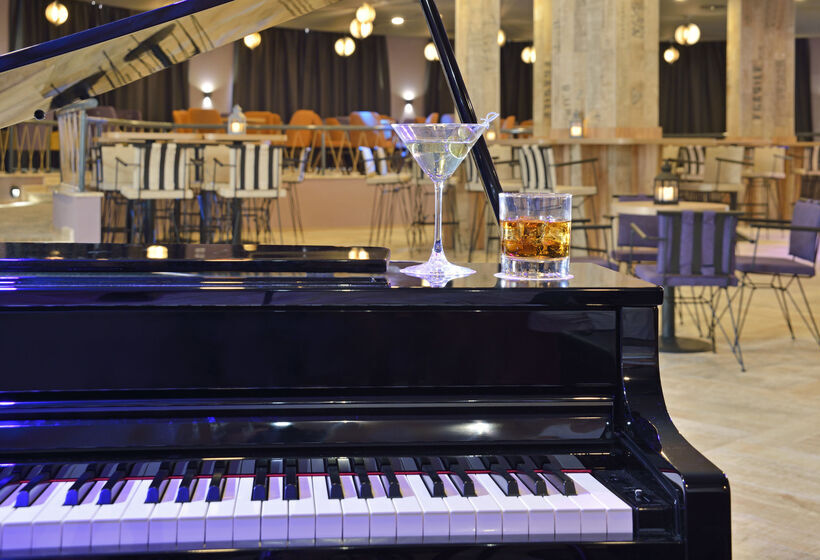 Отель Sol Luna Bay All Inclusive