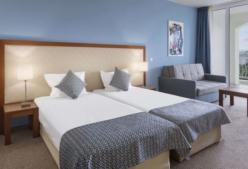 Отель Sol Luna Bay All Inclusive