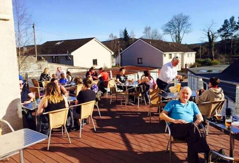 فندق Douglas Arms