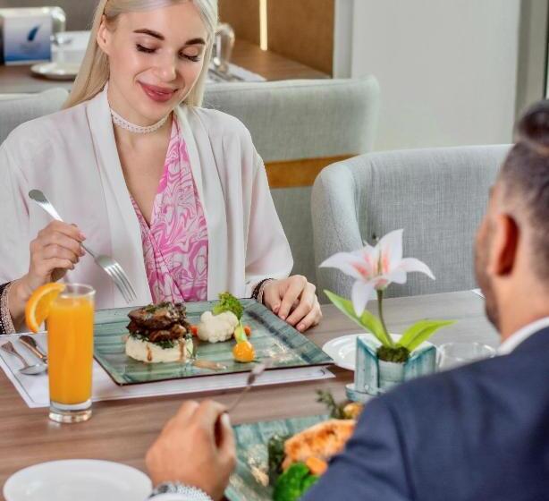 Dragon Hotel And Resort