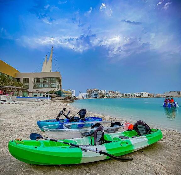 Dragon Hotel And Resort