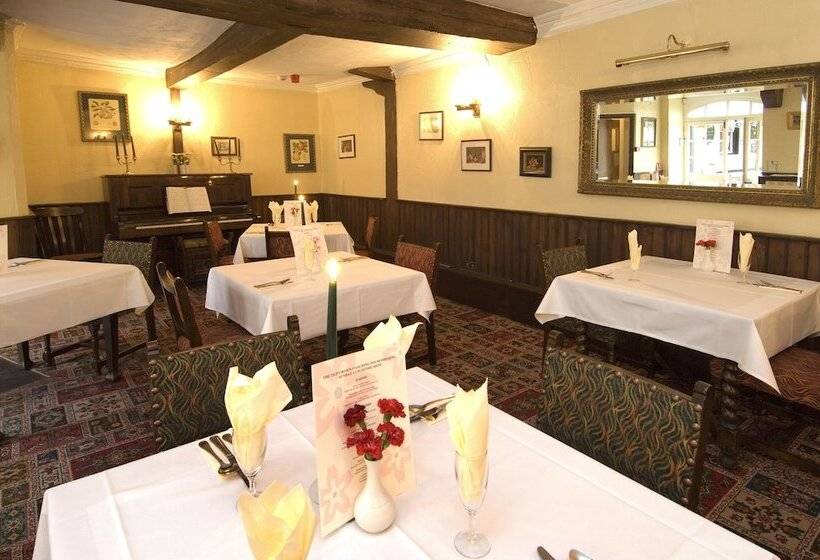 ホテル The Old Crown Coaching Inn
