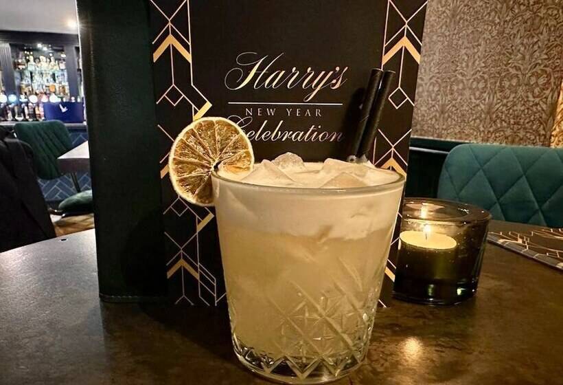 ホテル The Regency