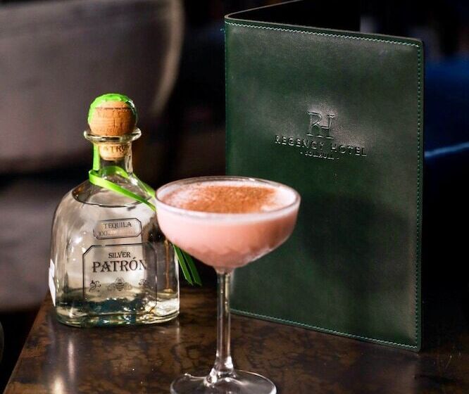 ホテル The Regency