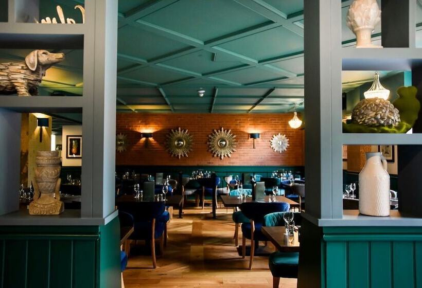 ホテル The Regency