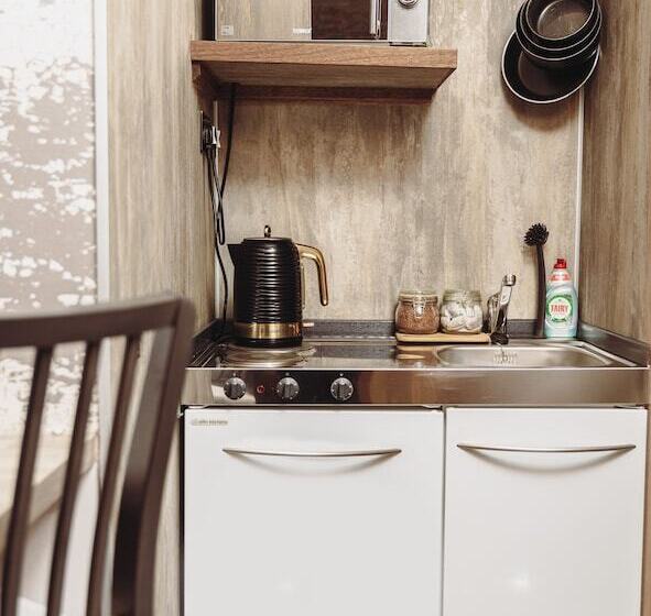 בית מלון כפרי The Tower Gastro Pub & Apartments