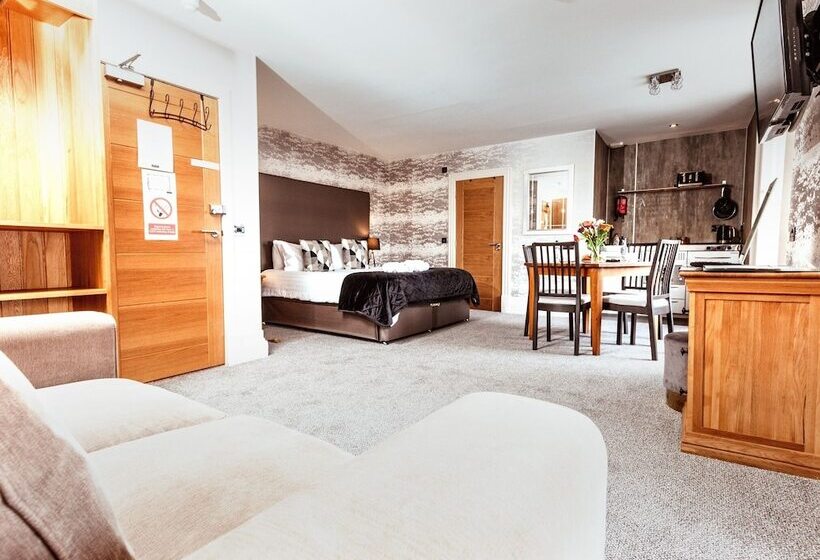 酒店 The Tower Gastro Pub & Apartments