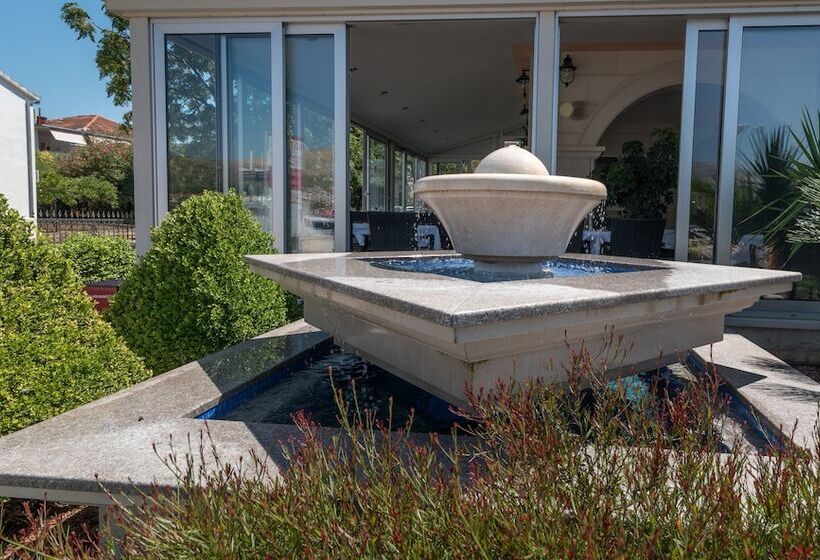 هتل Trogir Palace