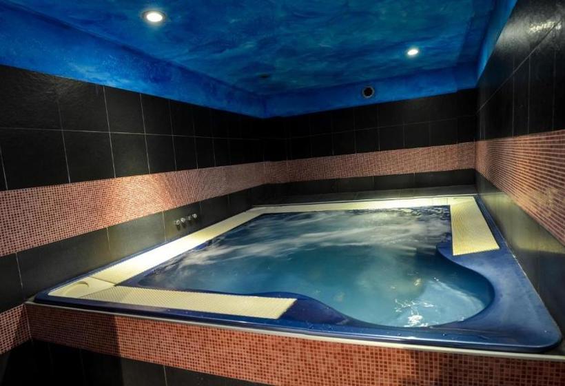 Отель Villaggio Olimpico