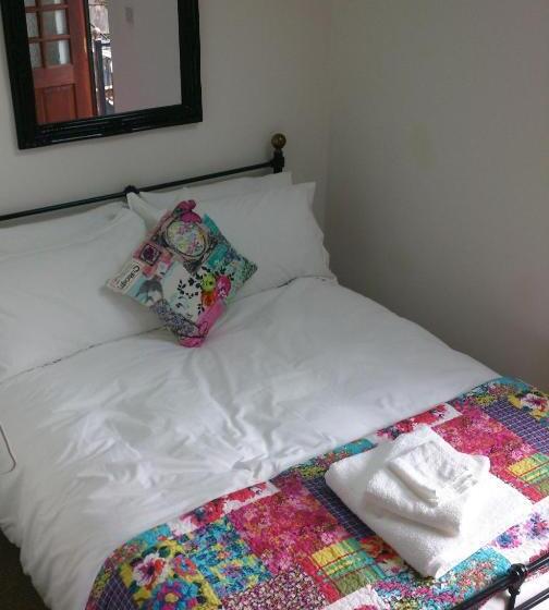 ホテル White Horse Inn