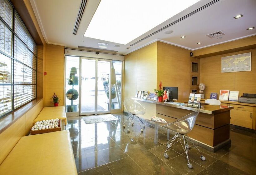 Housez Suites And Apartments Special Class