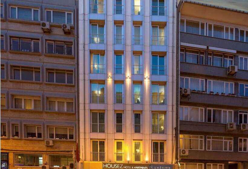 Housez Suites And Apartments Special Class