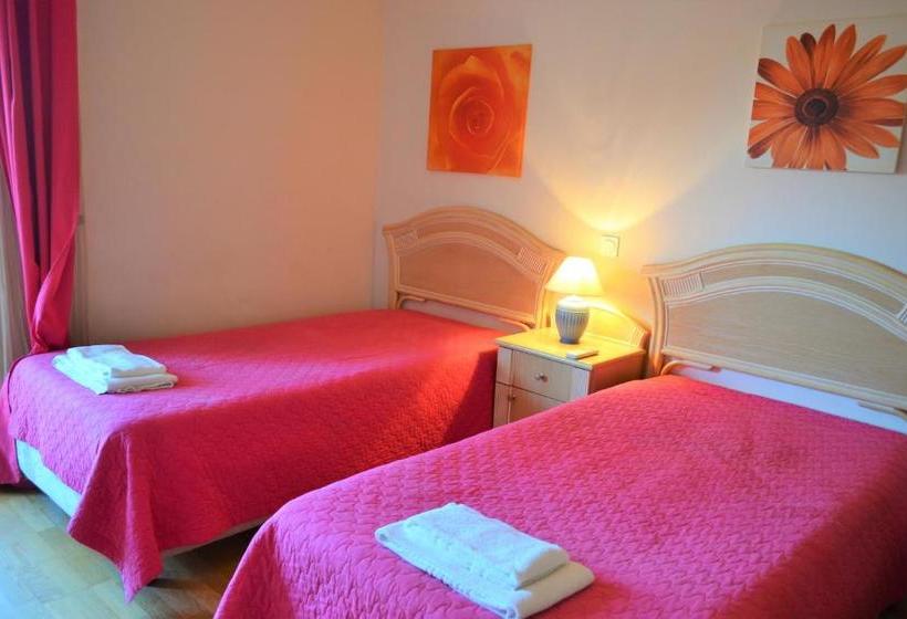 Los Arcos By Garvetur