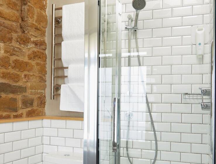 Red Lion Hotel By Greene King Inns