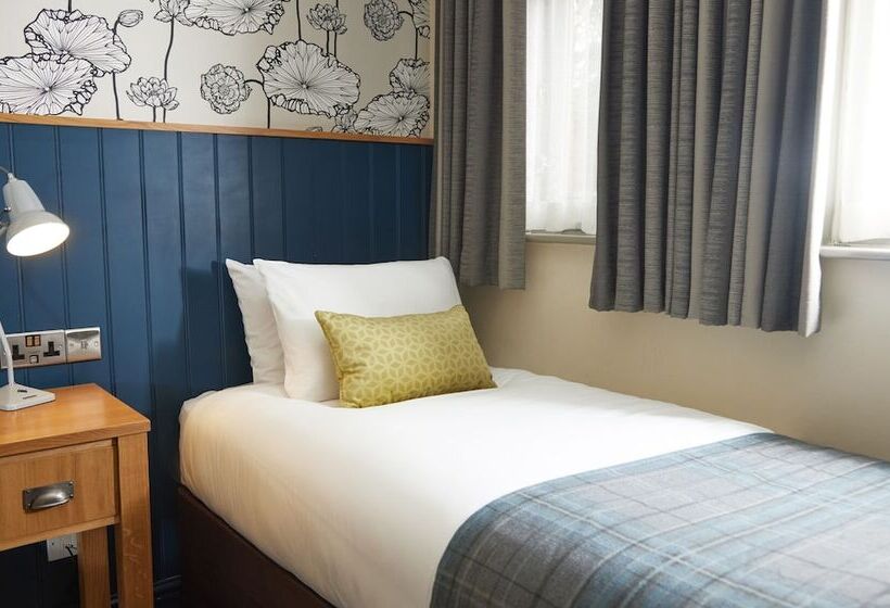 Red Lion Hotel By Greene King Inns