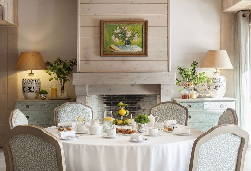 Santa Marina Arachova Resort & Spa