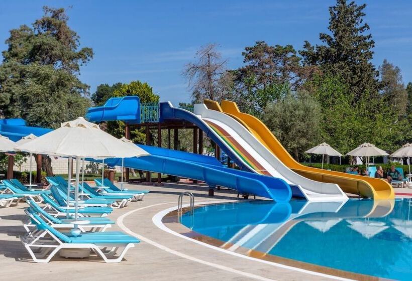 The Holiday Resort Hotel   All Inclusive