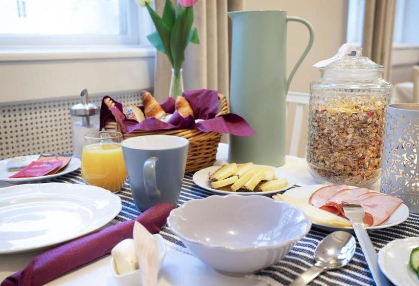 ホテル Uddeholms L