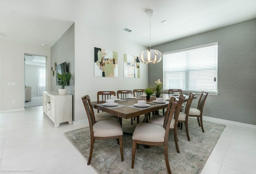 7 Bed 5 Ba Villa With Games, Pool & Spa