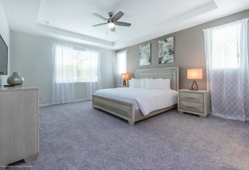 7 Bed 5 Ba Villa With Games, Pool & Spa