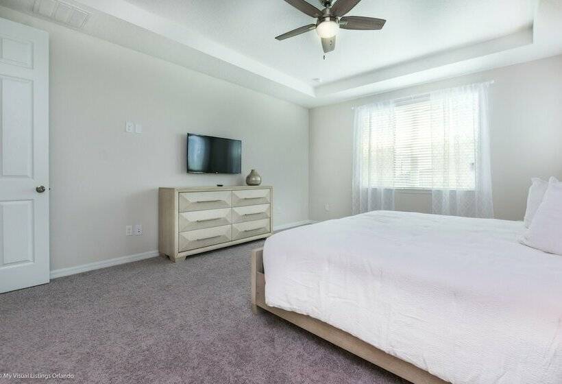 7 Bed 5 Ba Villa With Games, Pool & Spa