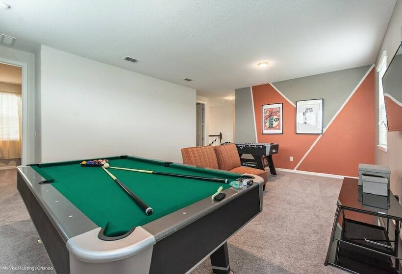 7 Bed 5 Ba Villa With Games, Pool & Spa