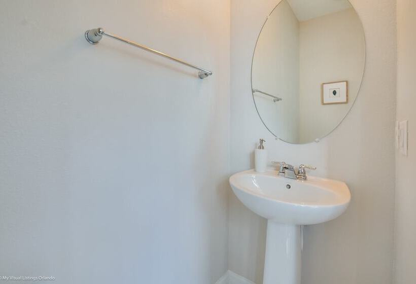 7 Bed 5 Ba Villa With Games, Pool & Spa