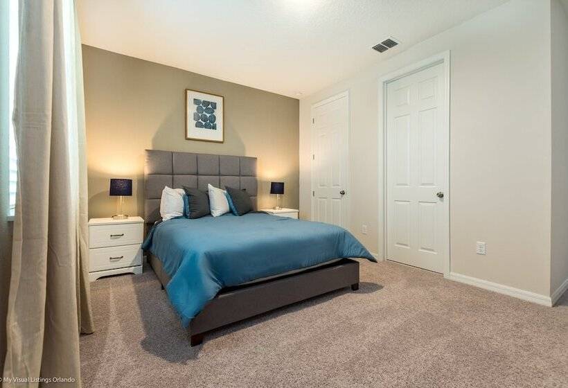 7 Bed 5 Ba Villa With Games, Pool & Spa