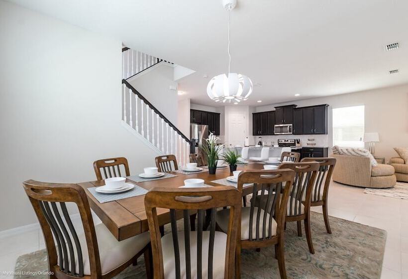 7 Bed 5 Ba Villa With Games, Pool & Spa