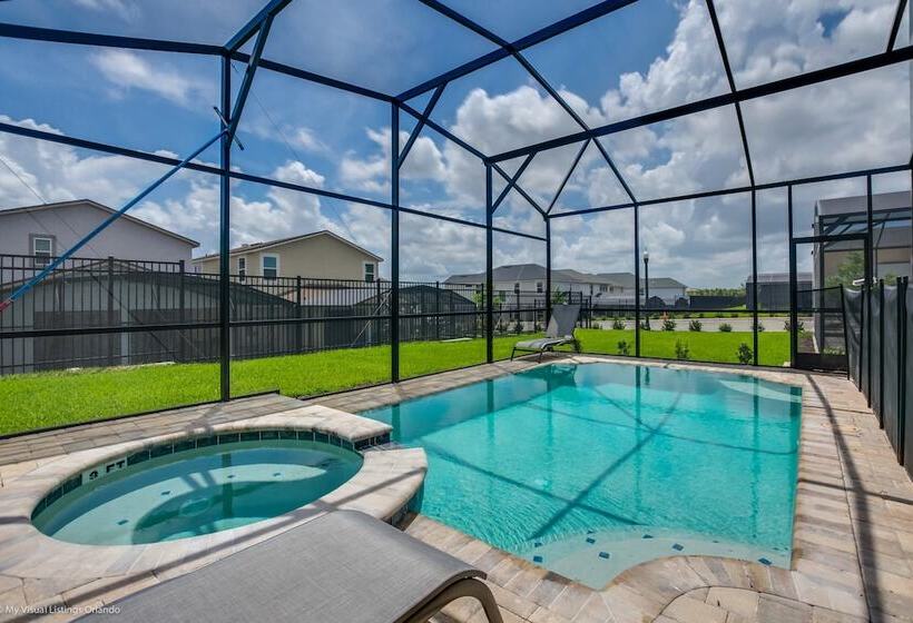 7 Bed 5 Ba Villa With Games, Pool & Spa