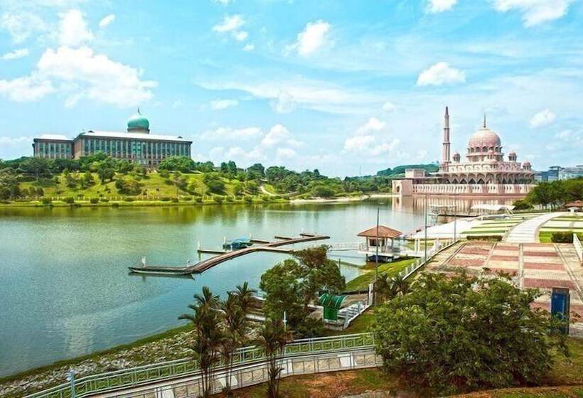 هتل New Wave Cyberjaya