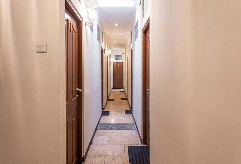 펜션 Reddoorz Near Alun Alun Bandung 2